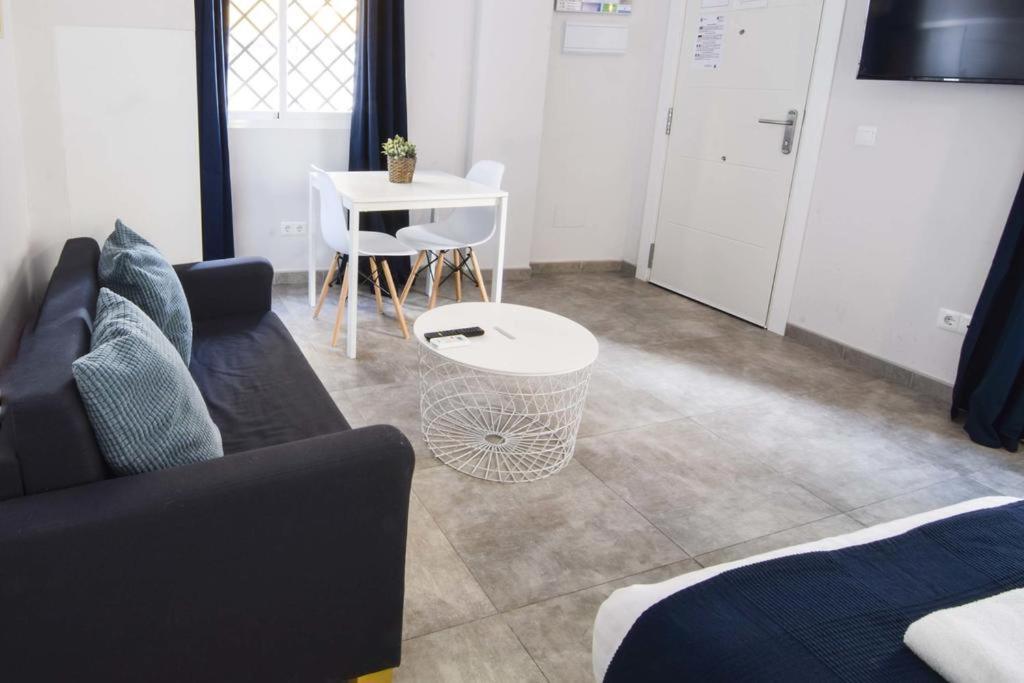 Apartamentos Centro Salecianos Málaga Buitenkant foto
